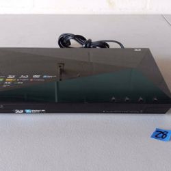 Sony BDP-S5100 Smart Blu-ray 3D With Wifi, Apps & Remote