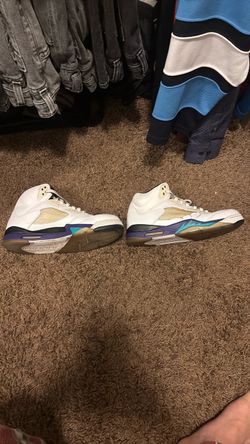 Mens 10.5 jordan 5 retro grape