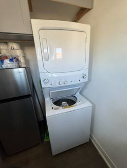 Washer/Dryer Stackable