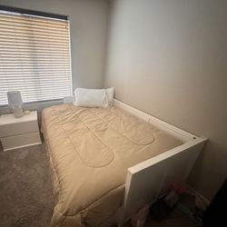 Day bed- Full size ( three drawers under the bed) with night stand and lamp for $120 minor