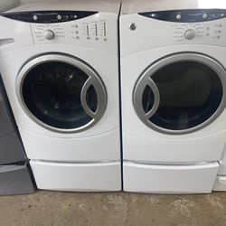 GE Set Washer And Dryer Gas Good Condition We Delivery