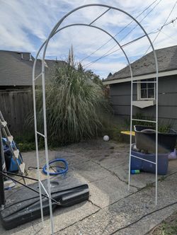 White Arch Trellis