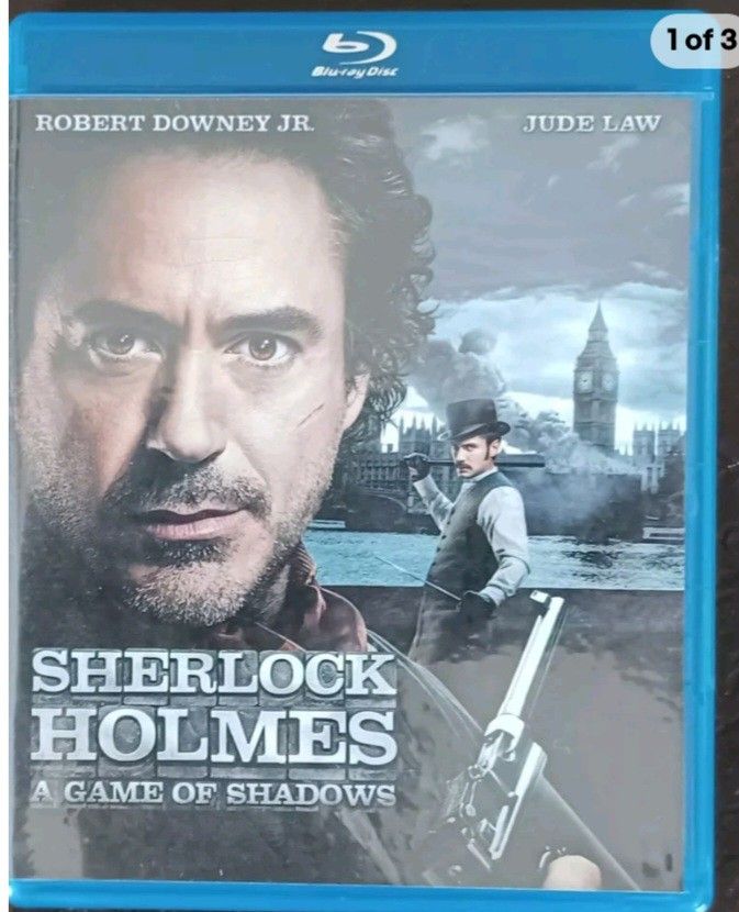 Sherlock Holmes: "A Game of Shadows" (Blu-ray Movie + Digital UltraViolet Copy).
