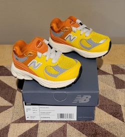 Tiny NEW BALANCE SHOES 🤣😭