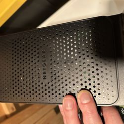 Netgear Wireless Router And Range Extender 