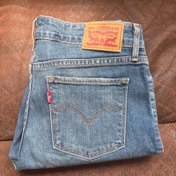 Levi's 711 Skinny Jeans Size 27