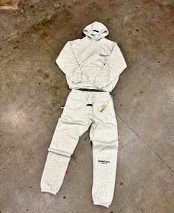ESSENTIALS HOODIE X SWEATPANTS SET