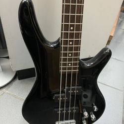 Ibanez SR Gio GSR200 Electric Bass Guitar In Black 