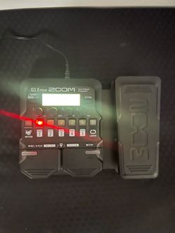 Zoom pedal
