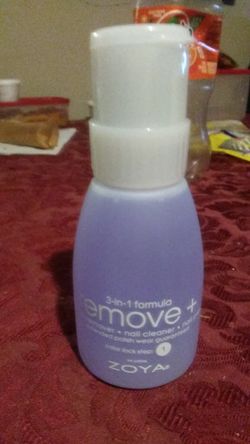 Zoya nail polish removel