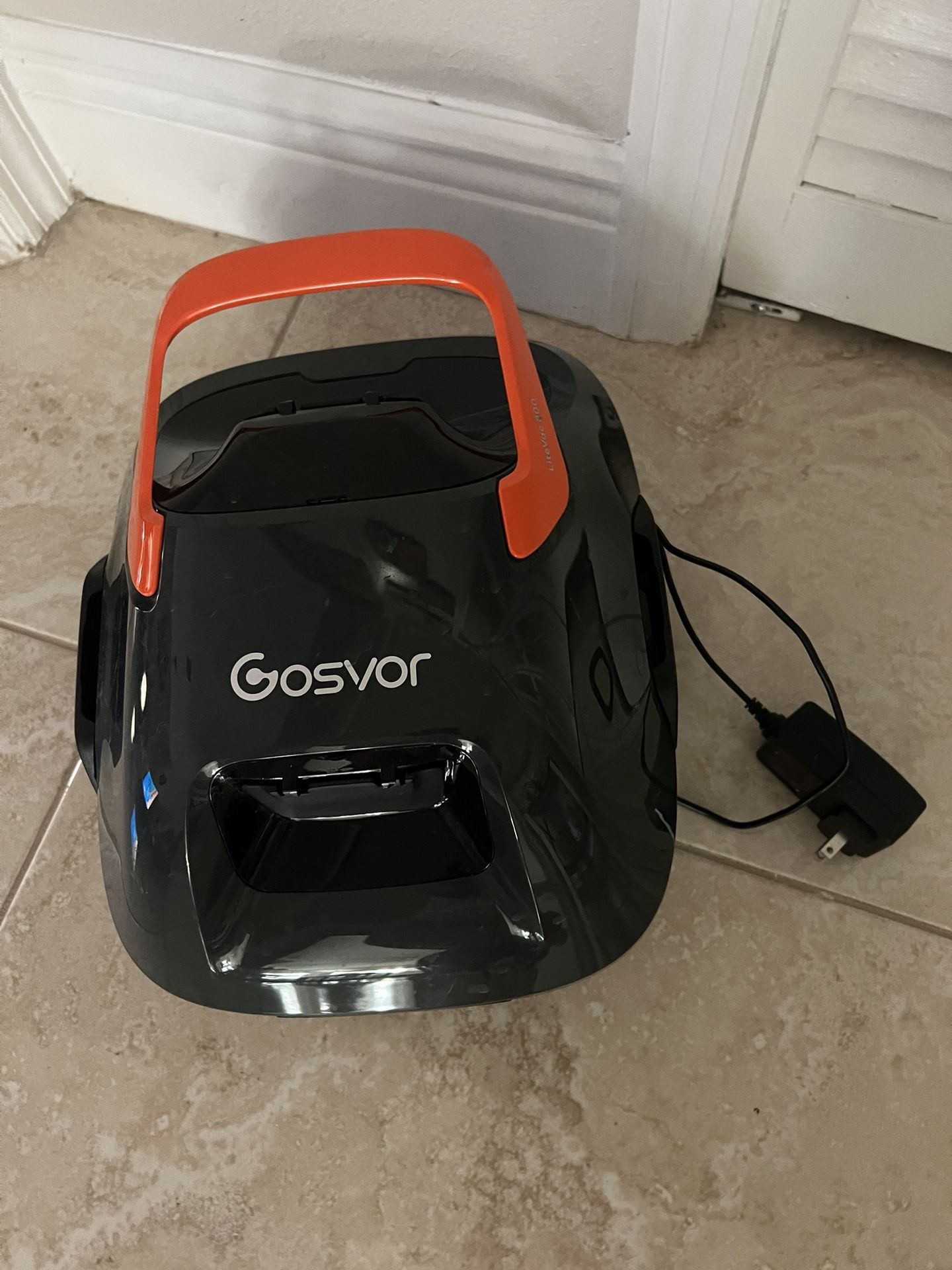 Gosvor Cordless Robotic Pool Cleaner
