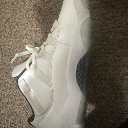 Jordan 11 Low Legend Blue