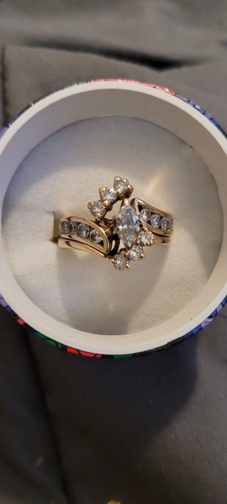 Diamnonds Are Highest Quality,.ñ2 Pice Engagement Set