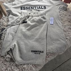 Essentials set