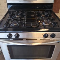 Clean Stainless Steel/Black Gas Stove Works Great! Free Delivery And Hookup!