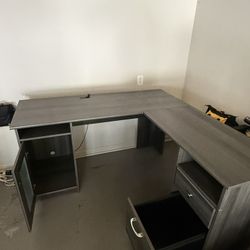 L shaped computer desk 