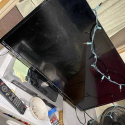 Tv And DVD Player For Sale 