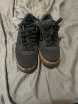 Nike skate shoes