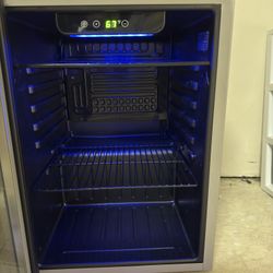 Can Beverage Cooler With Light 