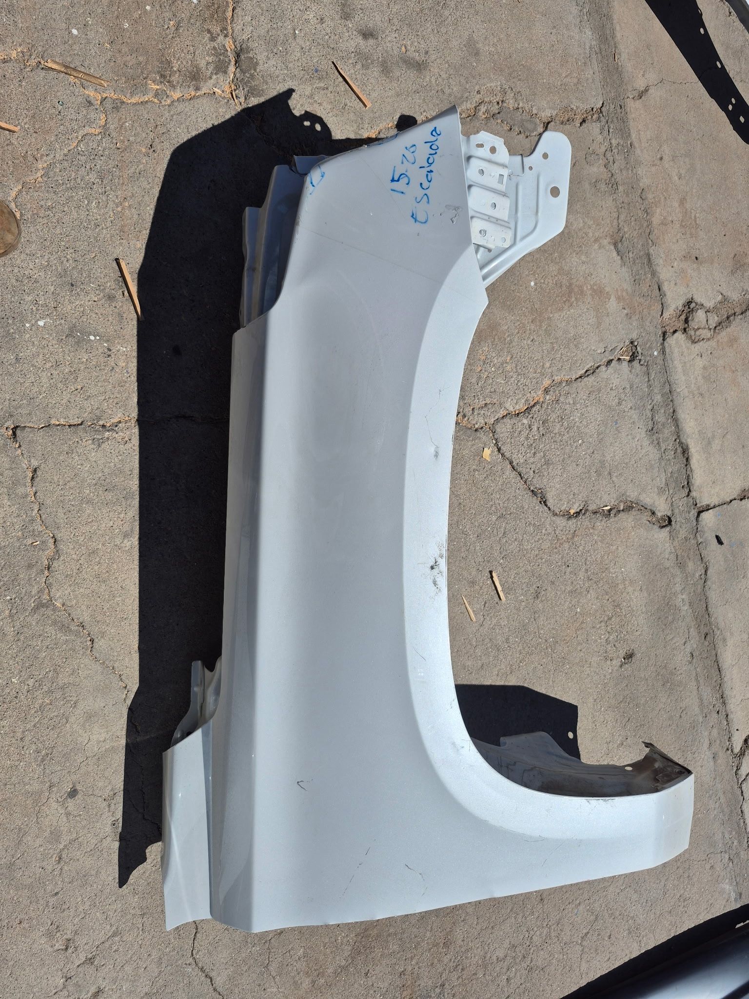 Cadillac Escalade Right Fender Oem
