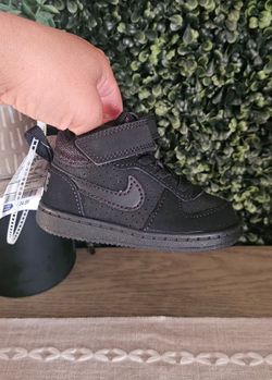 Baby shoes