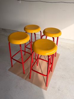 Bar stools qty:4