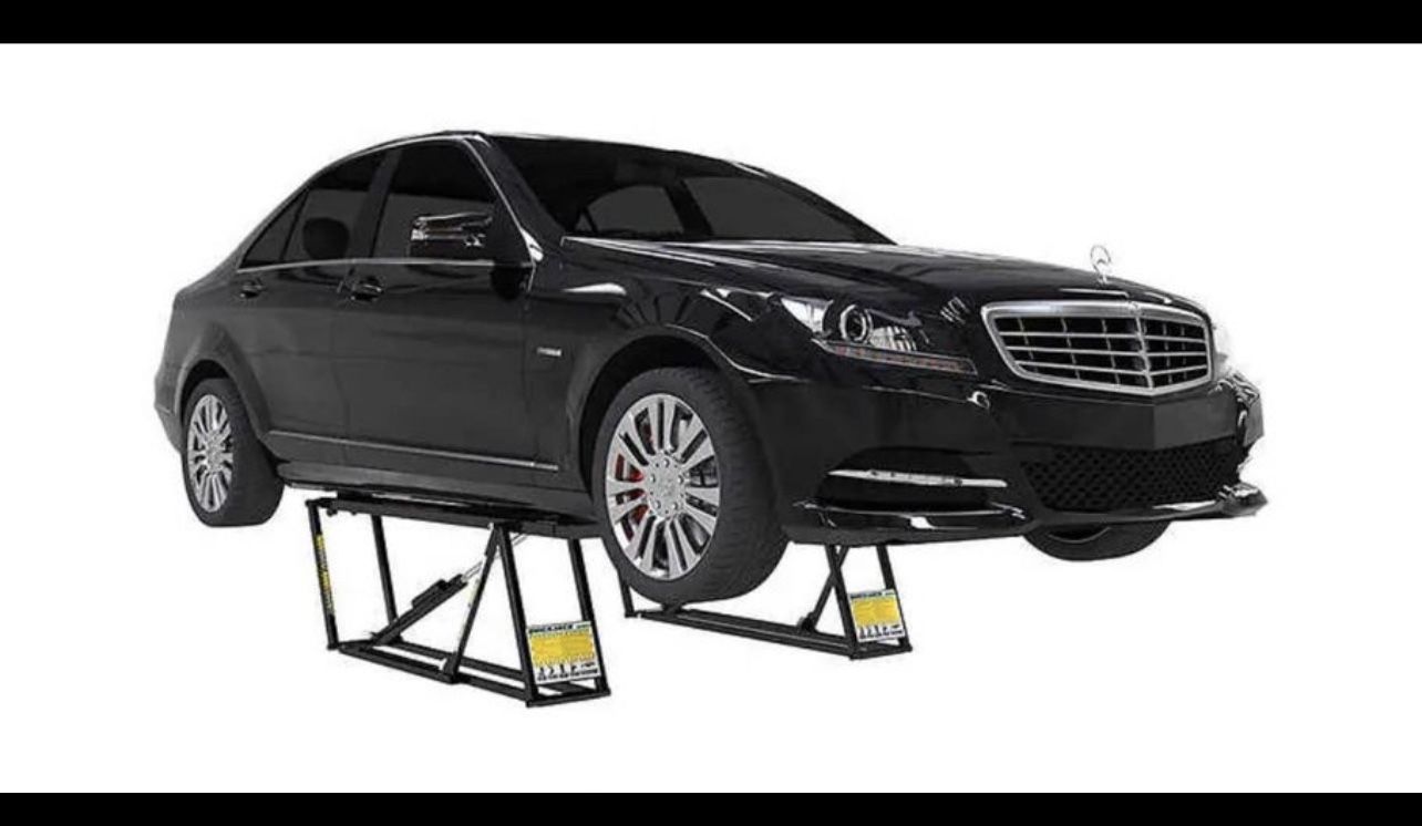 QuickJack 5000TL Portable Light Duty Truck and Passenger Car Lift