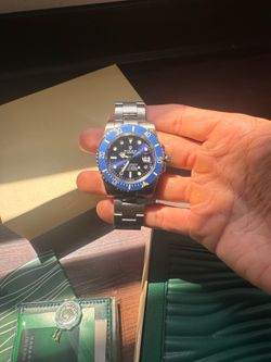 Submariner watch with box (new)