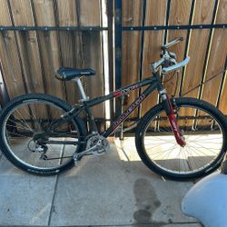 Raleigh M60 Mountain Bike Small 26”
