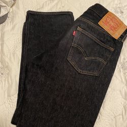 Black 501 Levi’s