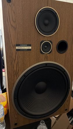 15’s Pioneer CS-G403 3-Way Floor Speaker