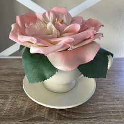 TEACUP ARRANGEMENT 
