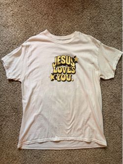 Jesus loves you shirt large