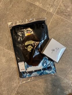 BAPE Tee New in Bag apple airpods 2gen pro in plastic wrap