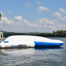 FunAir Blob Inflatable Water Toy