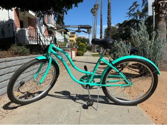 Schwinn Mikko Adult Beach Cruiser Bike