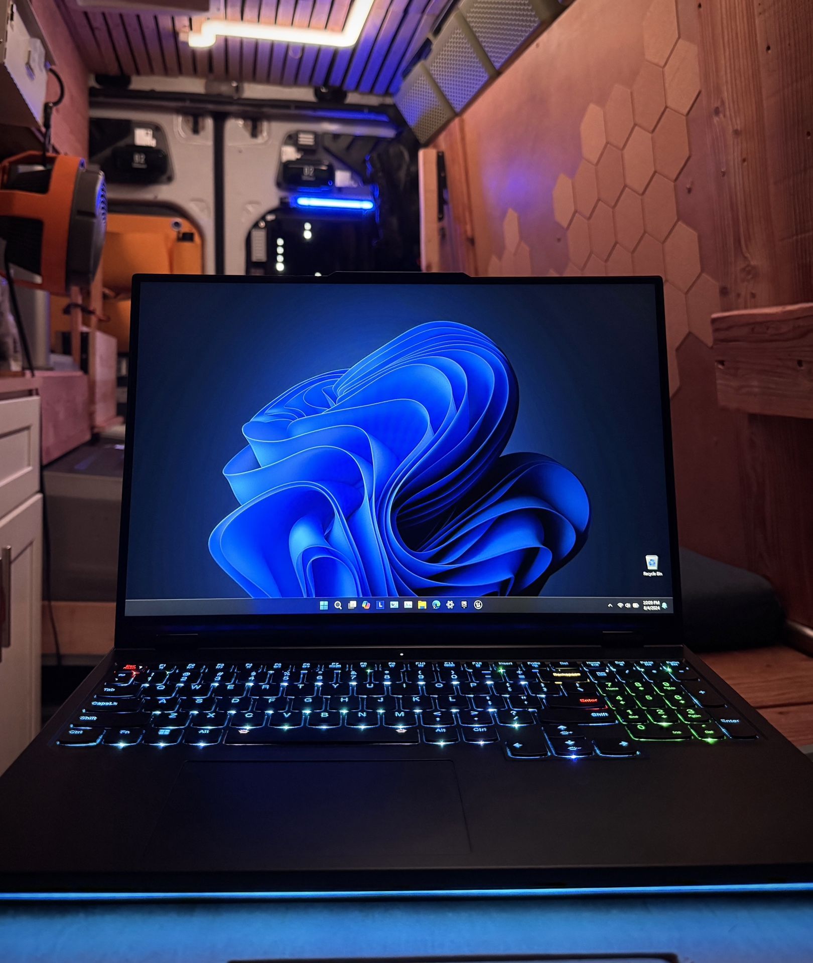 Lenovo Legion 7i 4090 / 13900HX Laptop