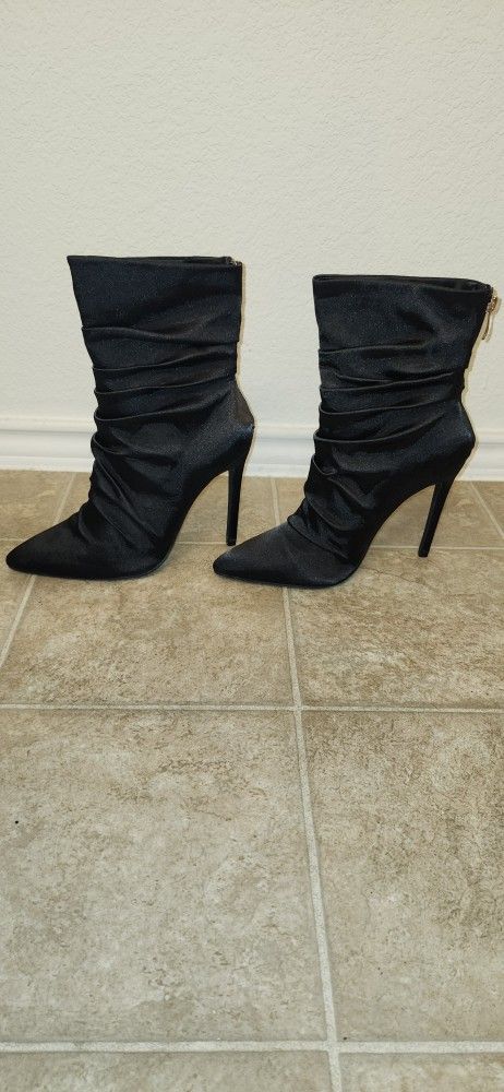 Black Skinny Booties