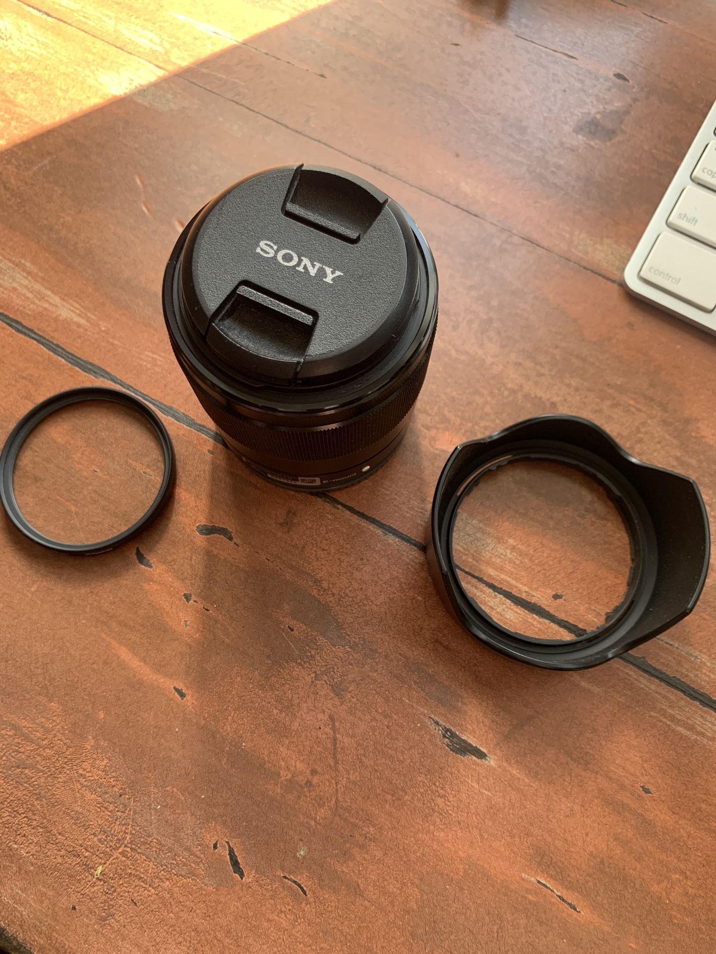 Sony Fe 28mm F/2 E Mount Lens