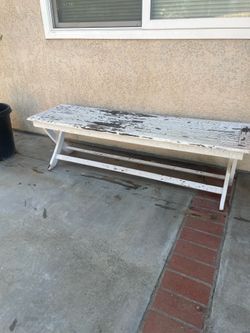 White bench ￼