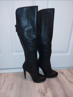 Womens Boots Size 8