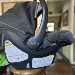 chicco keyfit 30 zip violetta infant car seat.