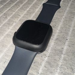 Apple Watch SE - 2020  With Charger