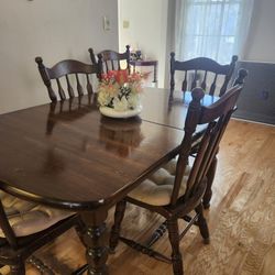Dining  Room Table