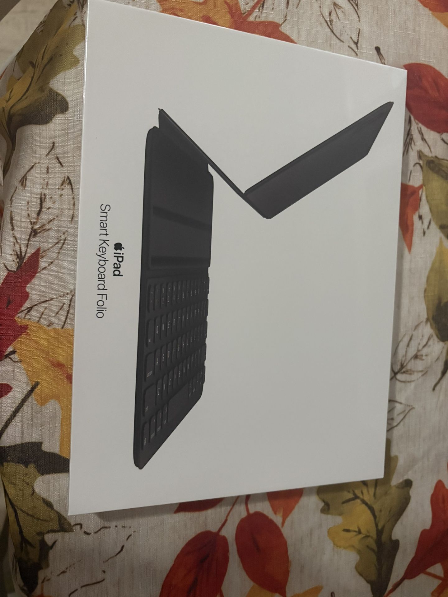 Apple iPad Smart Keyboard Folio