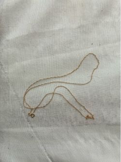 Thin 10k twisted necklace