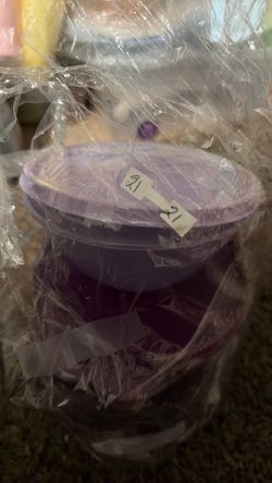 3 piece Tupperware