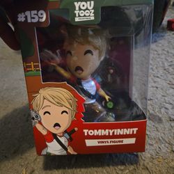 Tommyinnit Vinyl Figure