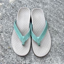 Vionic Women's Tide Perfect Fit Comfort Sandals - Size 11 - Teal - Perforated