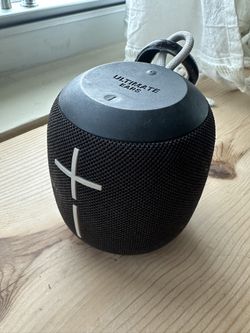 UE WONDERBOOM PORTABLE SPEAKER 